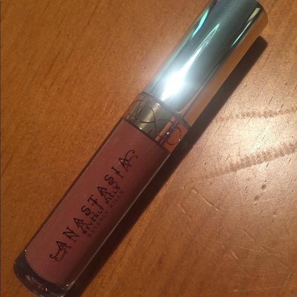 Anastasia Beverly Hills Liquid Lipstick Ashton 💄 - Picture 3 of 9